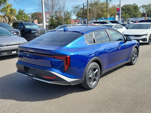 New 2026 Kia K4 LXS image 6