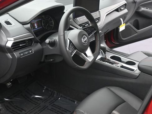 New 2026 Nissan Altima 2.5 SR FWD image 7