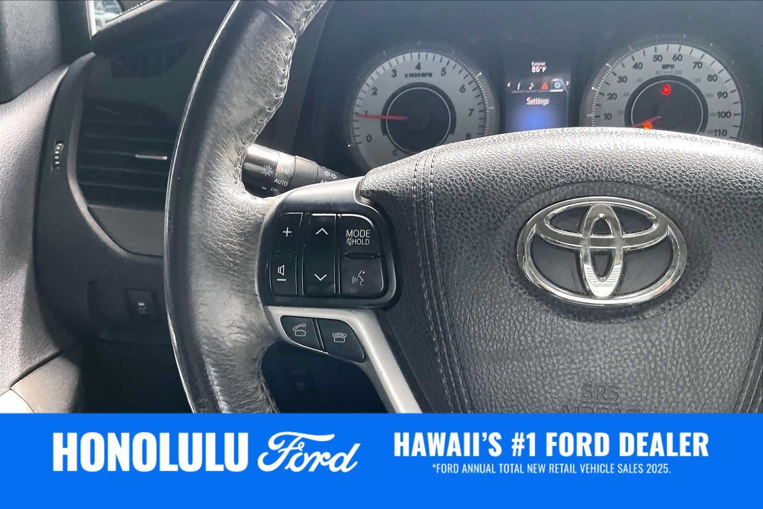 Used 2016 Toyota Sienna SE FWD image 24