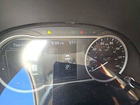 Certified 2025 Nissan Versa SV FWD image 13