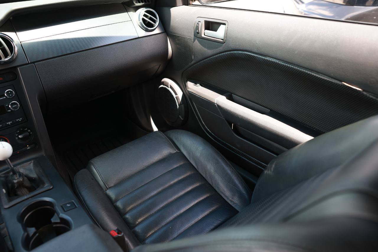 Used 2009 Ford Mustang Convertible RWD image 22