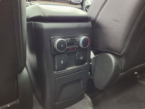 Used 2022 Ford Explorer Platinum w/ Equipment Group 601A image 35