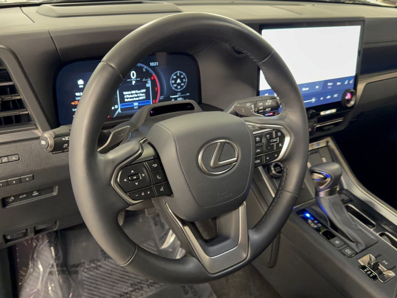 Used 2024 Lexus GX 550 w/ Accessory Package (Z1) AWD/4WD image 10