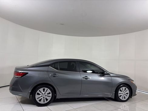 Used 2021 Nissan Sentra S image 6