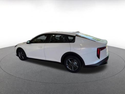 Used 2025 Kia K4 FWD image 10