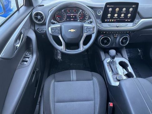 Used 2024 Chevrolet Blazer LT w/ Convenience Package FWD image 29
