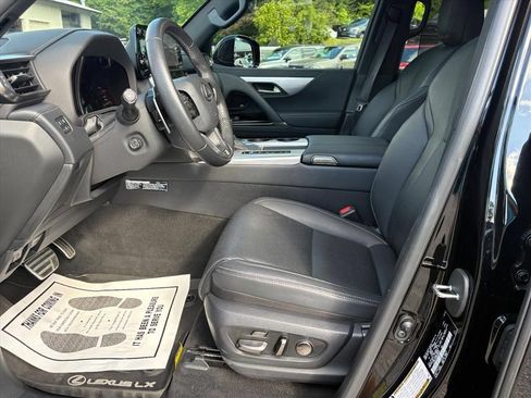 Used 2024 Lexus LX 600 F Sport AWD/4WD image 18