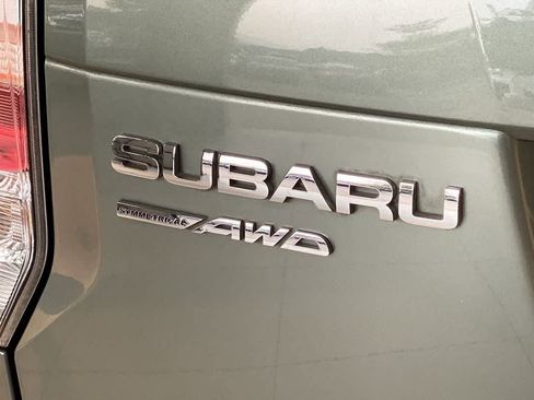 Used 2017 Subaru Forester 2.5i Limited AWD/4WD image 11