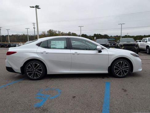 New 2026 Toyota Camry XLE FWD image 6