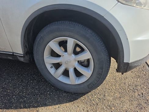 Used 2005 INFINITI FX35 AWD image 6