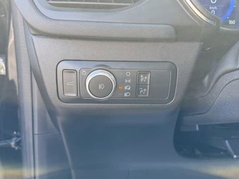 Used 2021 Ford Escape Titanium image 20