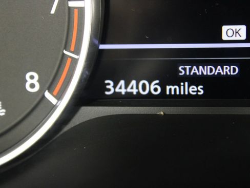 Certified 2024 Nissan Rogue SV FWD image 27