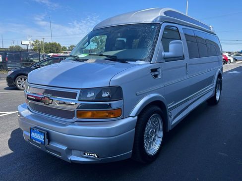 Used 2017 Chevrolet Express 2500 Explorer Limited SE image 16
