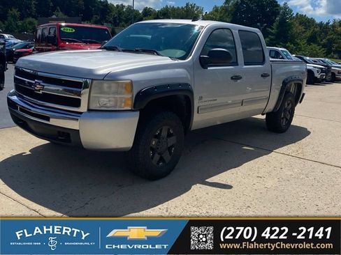 Used 2010 Chevrolet Silverado 1500 LS AWD/4WD image 5