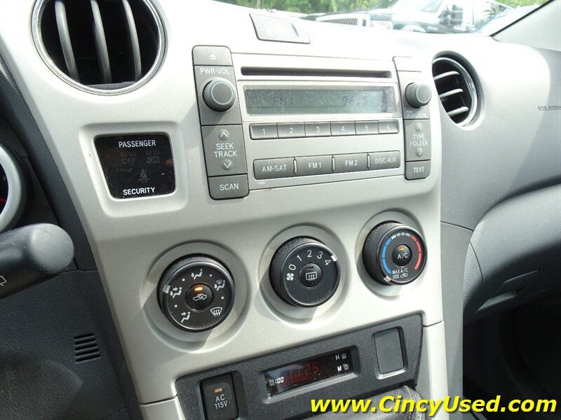 Used 2010 Toyota Matrix S w/ Sport Pkg FWD image 19