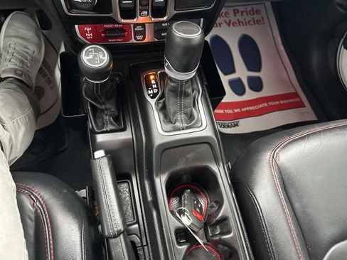 Used 2024 Jeep Wrangler Unlimited Rubicon image 19