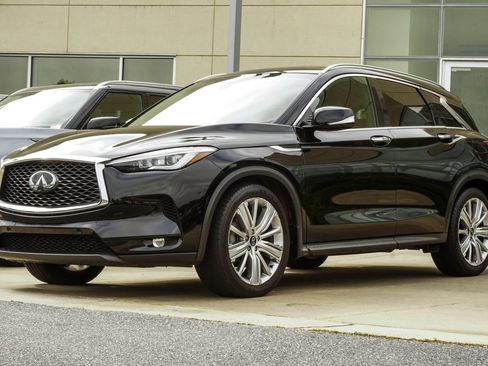 Used 2020 INFINITI QX50 Sensory w/ Proactive Package AWD/4WD image 7