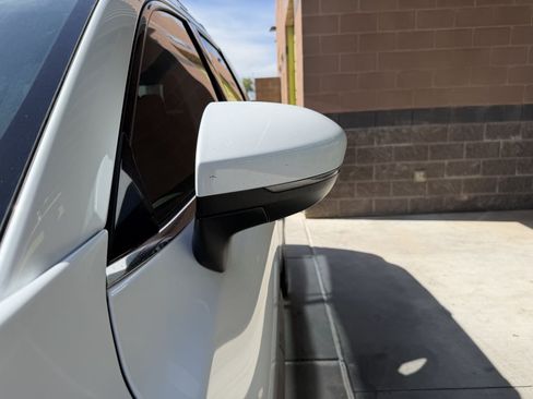 Used 2025 Nissan Pathfinder SV FWD image 12