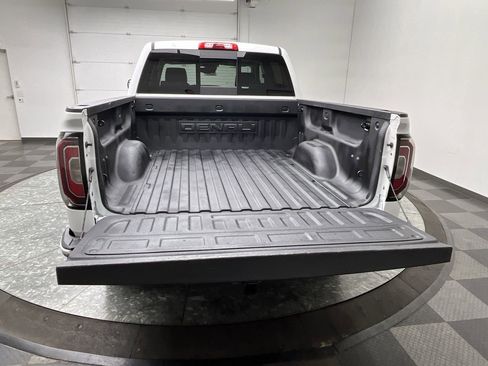 Used 2017 GMC Sierra 1500 Denali w/ Denali Ultimate Package AWD/4WD image 33