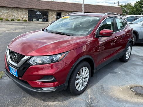 Used 2022 Nissan Rogue Sport SV w/ Technology Package AWD/4WD image 3