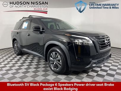 Used 2022 Nissan Pathfinder SV w/ SV Black Package