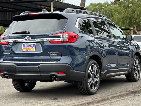Used 2023 Subaru Ascent Touring AWD/4WD image 4