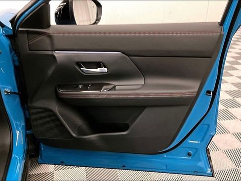 New 2026 Nissan Kicks SR w/ SR Premium Package image 35