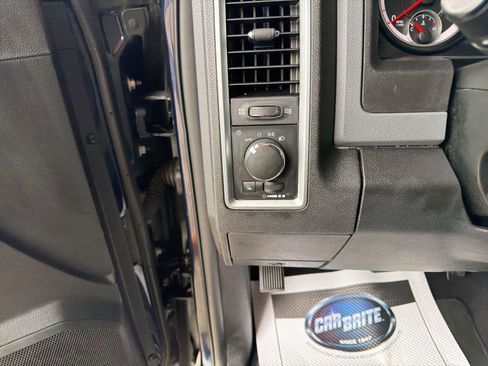 Used 2018 RAM 1500 Classic SLT image 10