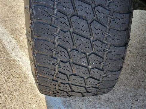 Used 2019 Ford F150 Limited w/ Trailer Tow Package image 11