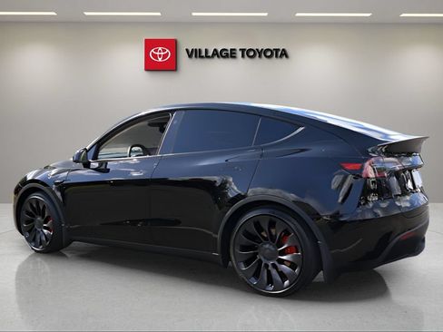 Used 2023 Tesla Model Y Performance AWD/4WD image 3