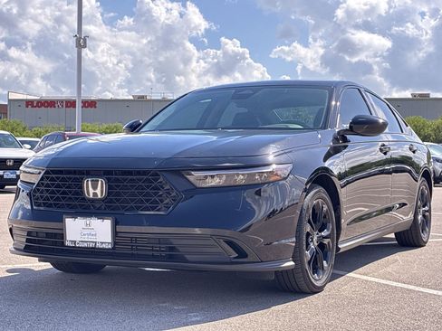 Certified 2025 Honda Accord SE image 11