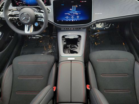New 2026 Mercedes-Benz E 53 AMG e 4MATIC Sedan image 6