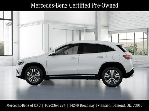 Certified 2025 Mercedes-Benz GLA 250 image 34