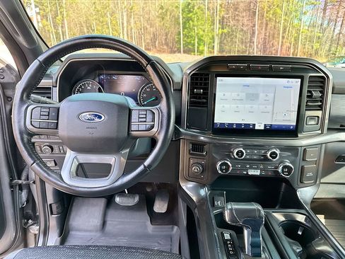 Used 2021 Ford F150 XLT w/ Equipment Group 302A High image 19