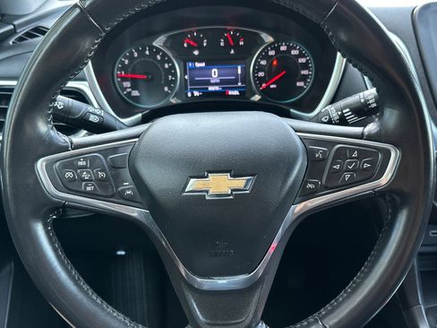 Used 2022 Chevrolet Equinox LT AWD/4WD image 22