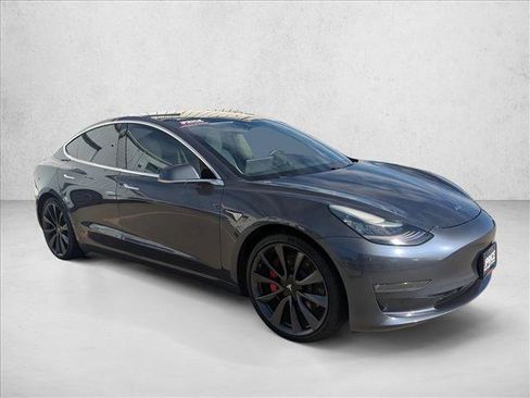 Used 2020 Tesla Model 3 Performance image 3