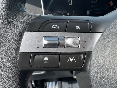 Used 2025 Hyundai Sonata SEL FWD image 31