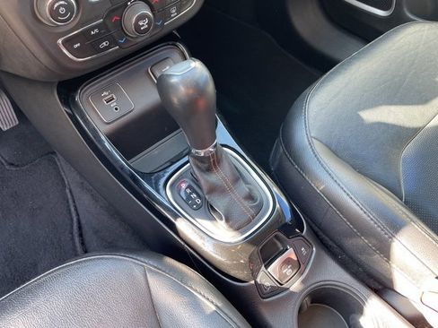 Used 2019 Jeep Compass Limited image 19