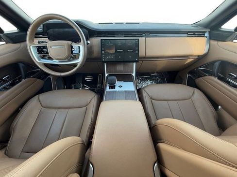 Used 2025 Land Rover Range Rover Autobiography AWD/4WD image 12