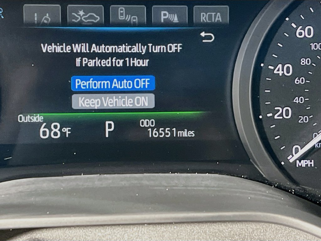 Certified 2025 Toyota Sienna XLE FWD image 11