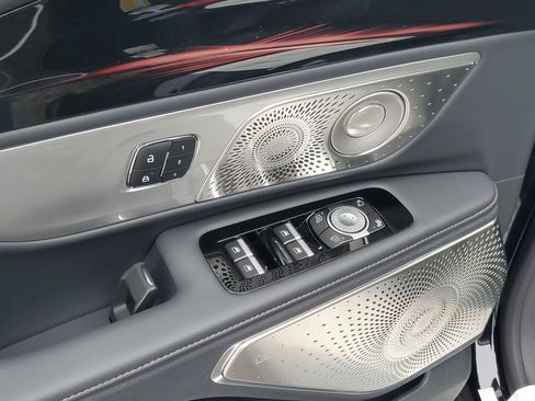 New 2026 Lincoln Nautilus Reserve image 9