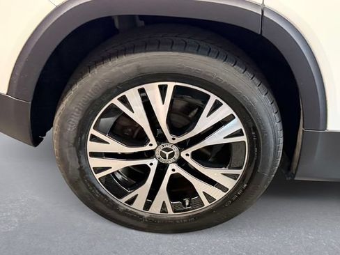 Certified 2024 Mercedes-Benz GLB 250 4MATIC image 7