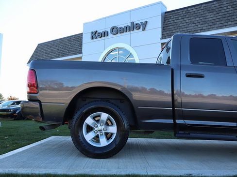 Used 2017 RAM 1500 Express image 33