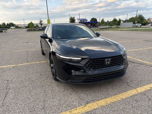 Used 2023 Honda Accord Sport image 15