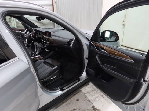Used 2019 BMW X3 sDrive30i w/ Convenience Package RWD image 12