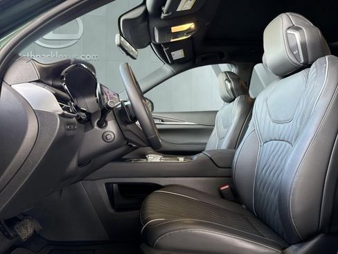 Used 2026 INFINITI QX60 Autograph w/ Dark Cargo Package image 7