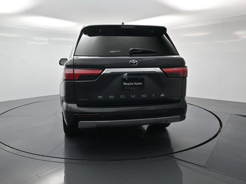 Used 2025 Toyota Sequoia Capstone image 29