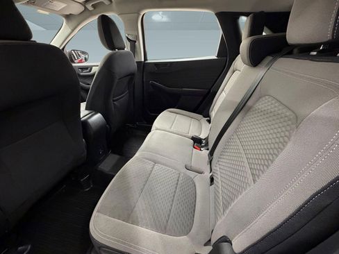 Used 2022 Ford Escape SE image 20