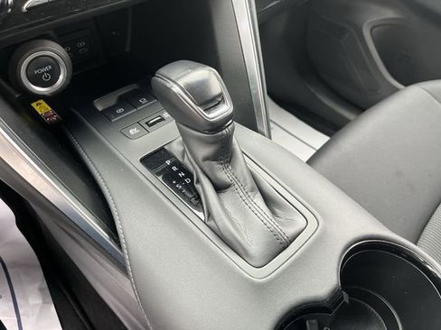 Used 2023 Toyota Venza LE image 24