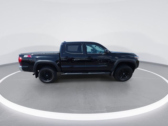 Used 2023 Toyota Tacoma SR5 w/ SX Package AWD/4WD image 9